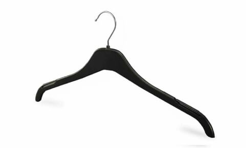 womenHangers-l1